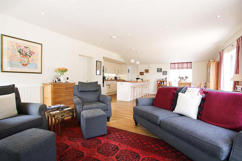 House in East Cambridgeshire, Kennett - More