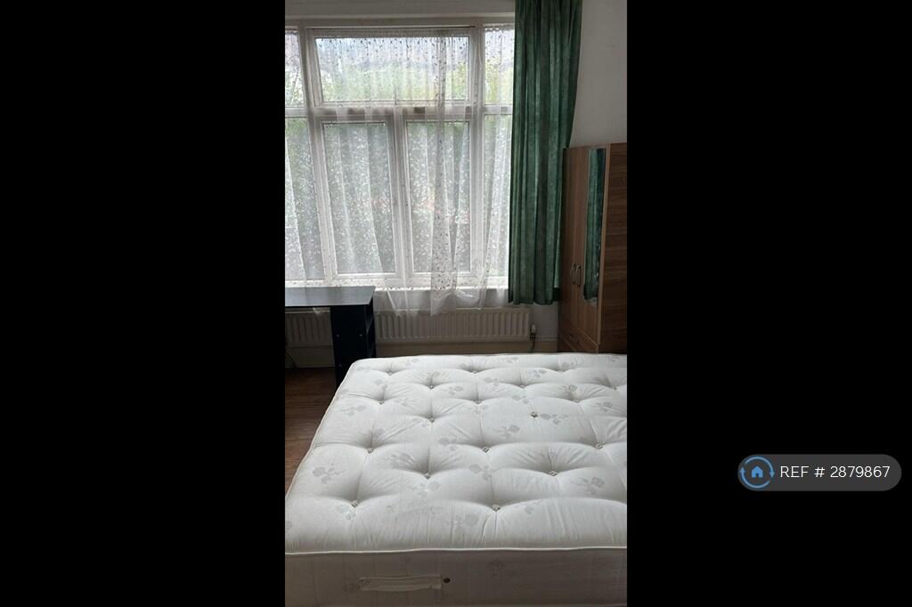 Main image of property: Woodside Road, London, N22