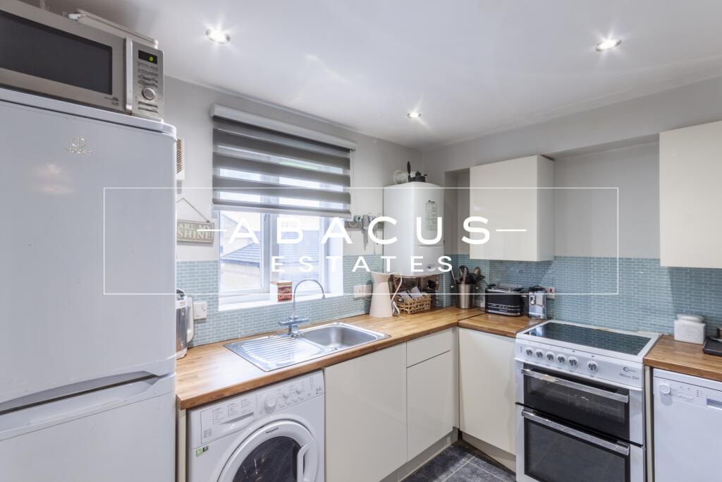 Worley Court, Sandifer Drive, Crickewood, NW2 photo 3