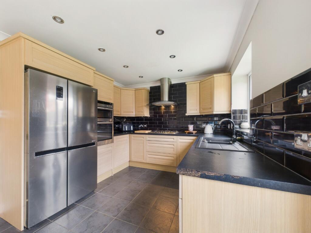 House in Burstwick, East Riding of Yorkshire - View 2