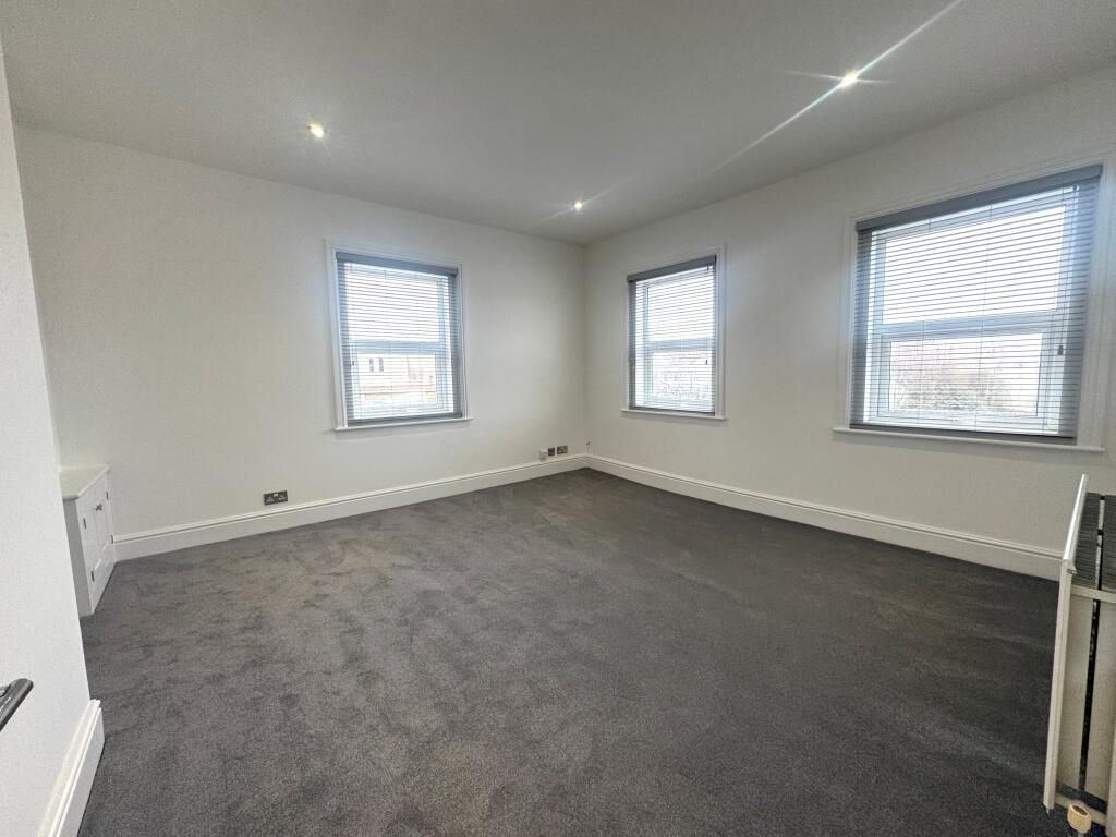 Apartment in Portsmouth - View 2