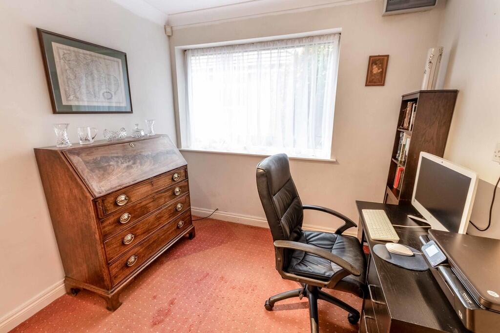 House in Bassetlaw, Tuxford - More