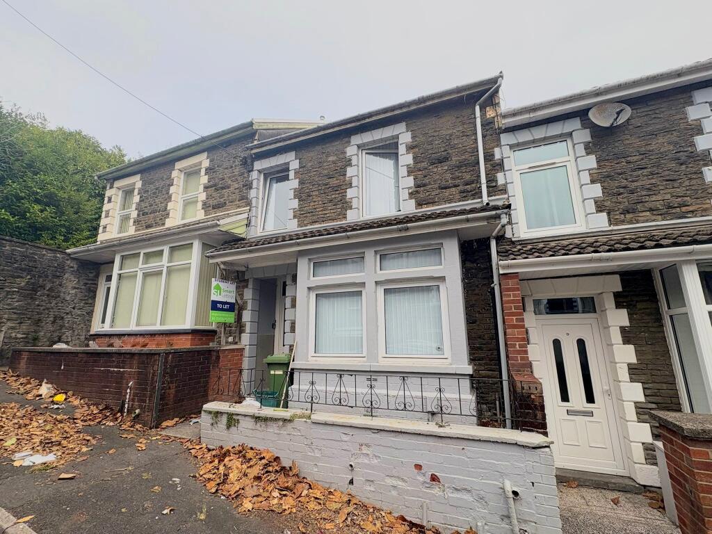 Main image of property: Room 2, 6 Hilda Street, Pontypridd