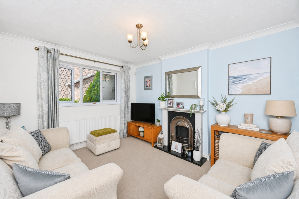 House in Wigan, Leyland Green, Garswood - View 3