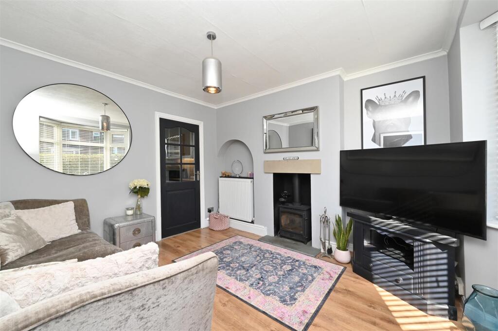 Lonsdale Grove, Matlock photo 3