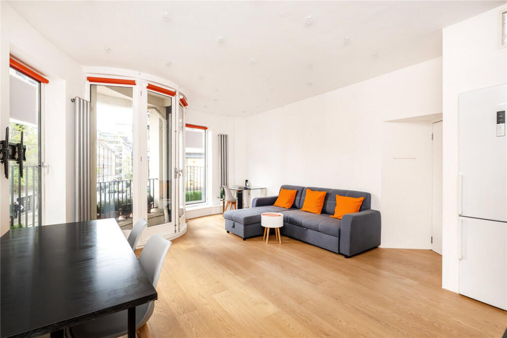 Apartment in London - More