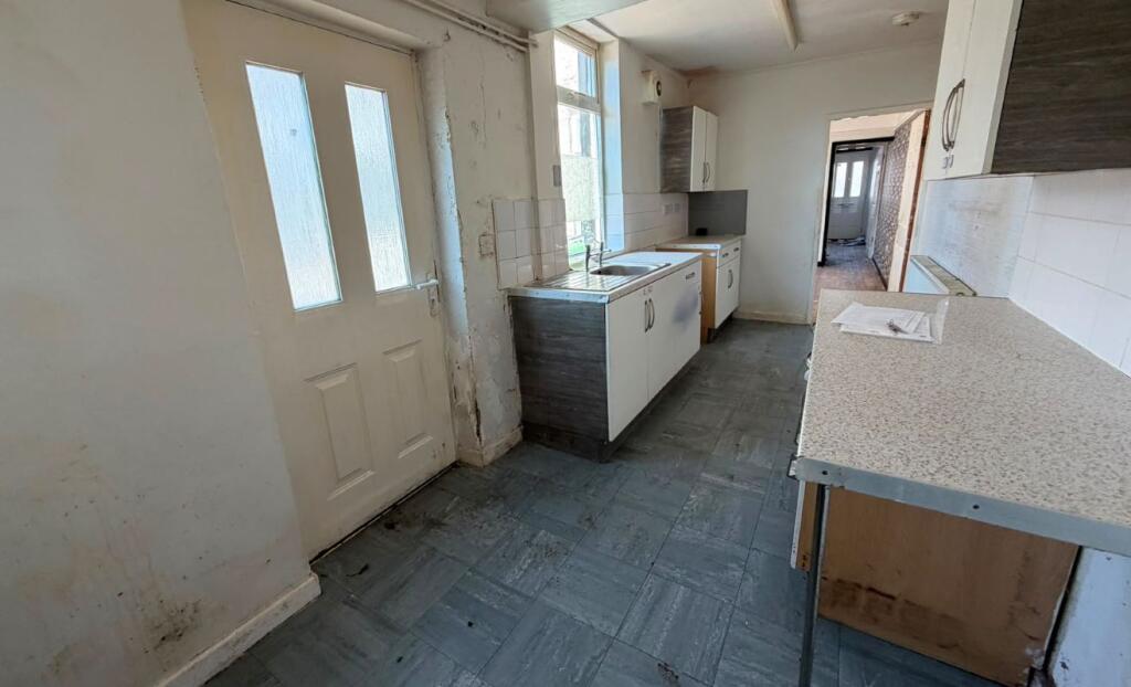 House in Ashfield, Sutton in Ashfield, Nottinghamshire - More