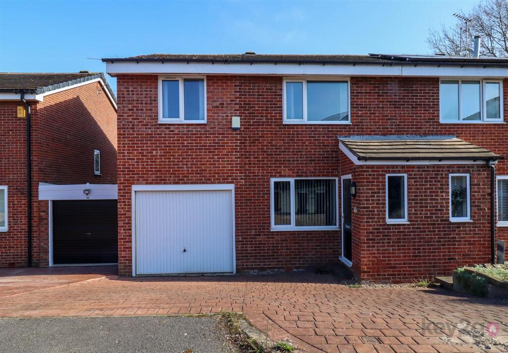 Main image of property: Oakworth Close, Halfway, Sheffield, S20