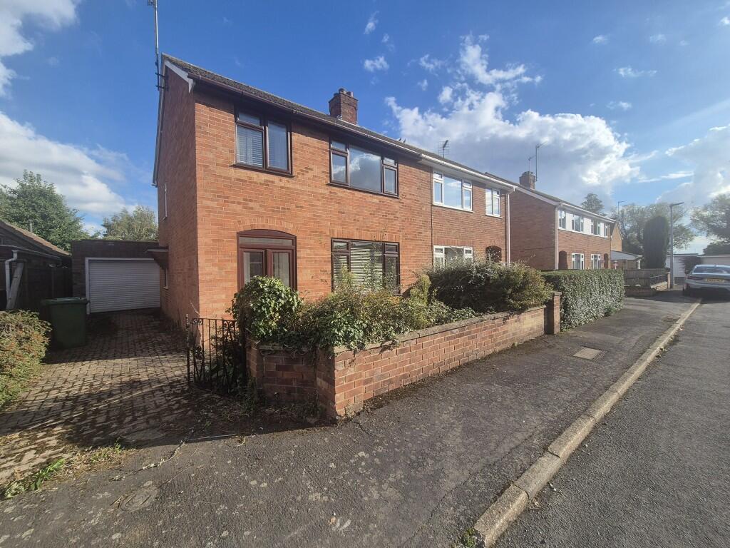 Main image of property: 28 Adelaide Avenue, King's Lynn, Norfolk PE30 3AH
