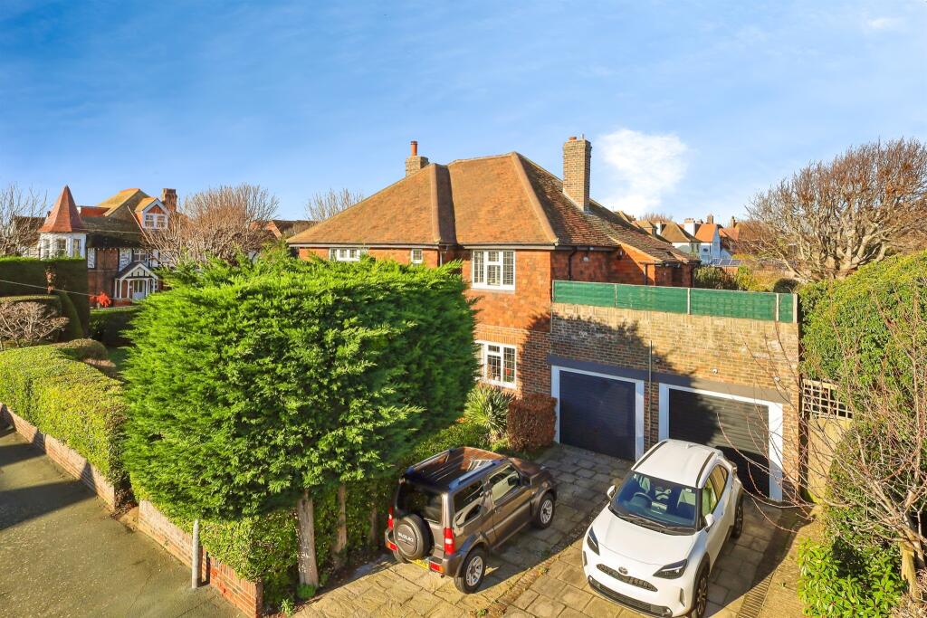 Hartfield Road, Seaford - View 3