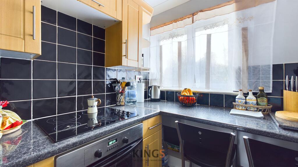 Additional image 6 of Sandifield, Hatfield, AL10