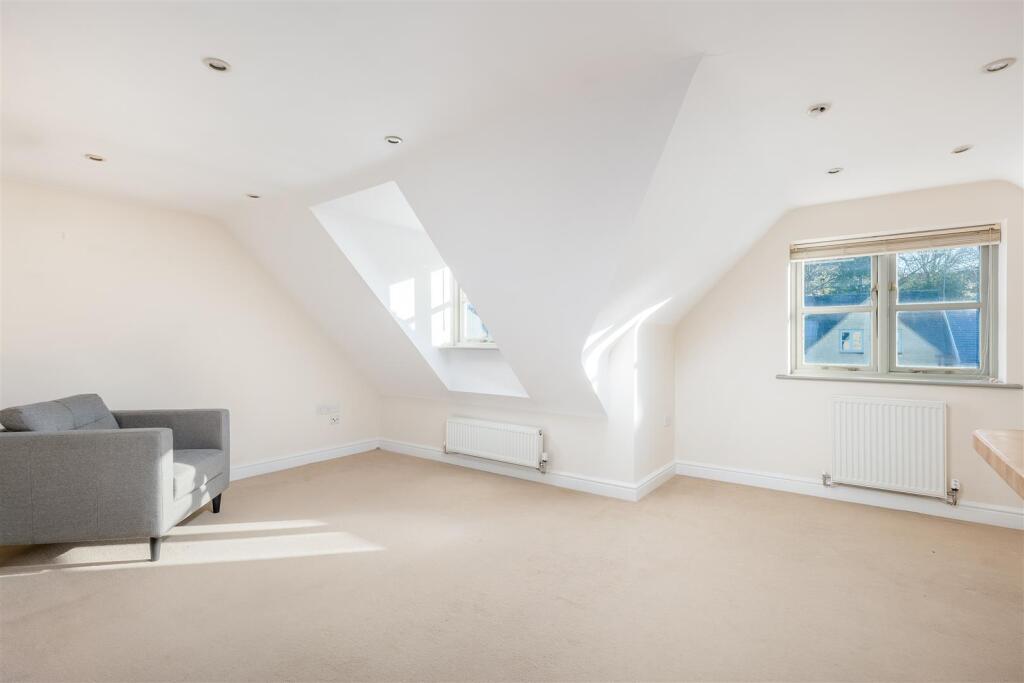 Albion Street, Chipping Norton - View 3