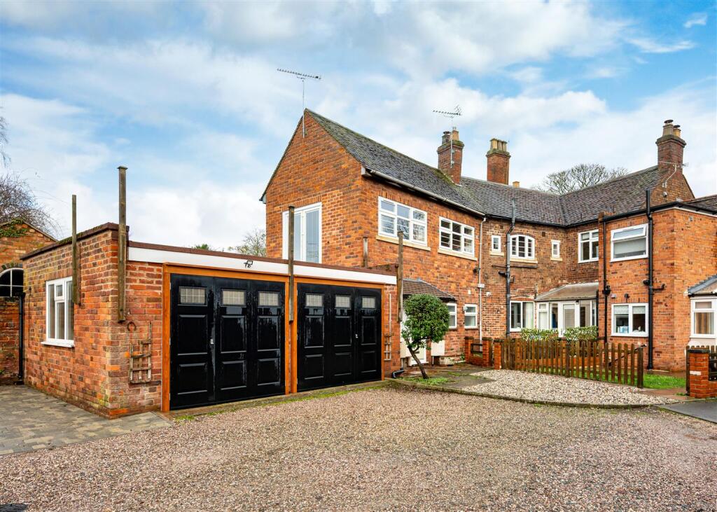 Main image of property: Gravel Hill, Wombourne, Wolverhampton