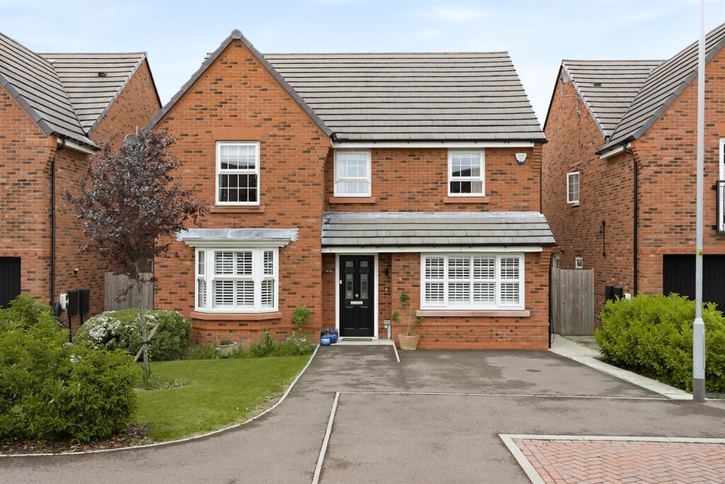 Main image of property: Smallbrook Close, SK11