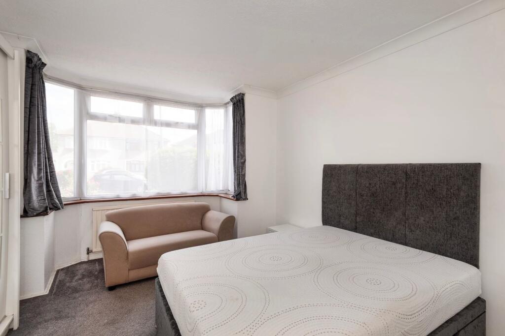 Chessington Avenue, Bexleyheath, DA7 photo 2
