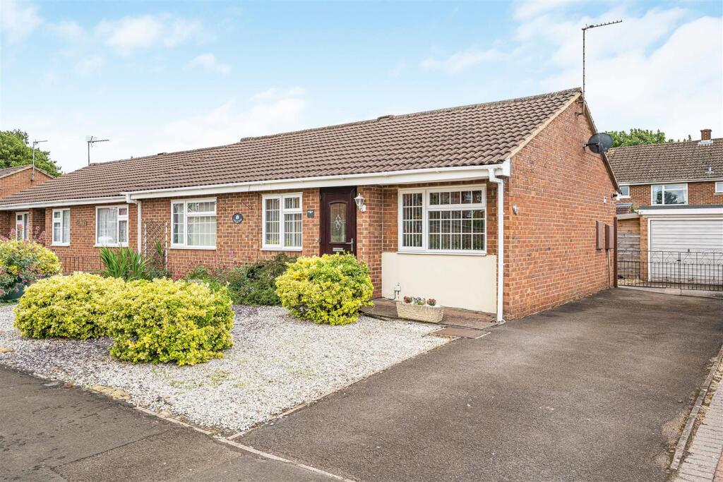 Main image of property: Bassett Avenue, Bicester
