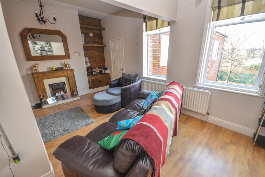 Apartment in South Tyneside, North East - More