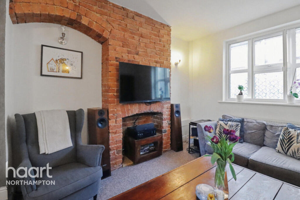 House in Rushden, North Northamptonshire - View 5