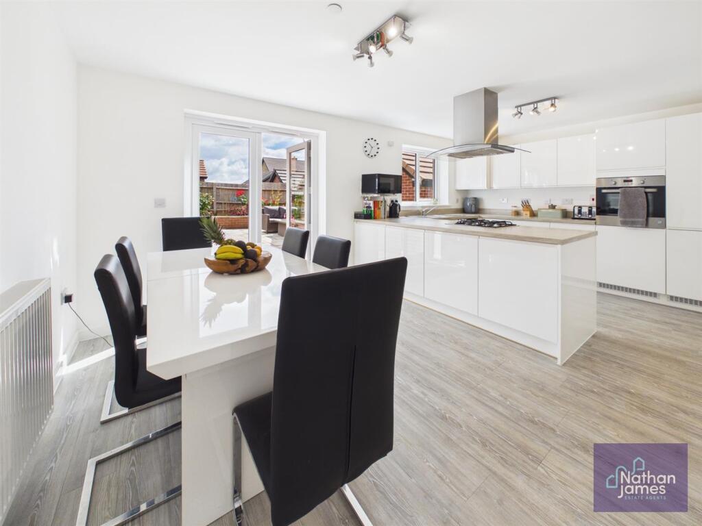 Sir Howel Crescent, Undy, Caldicot - View 2