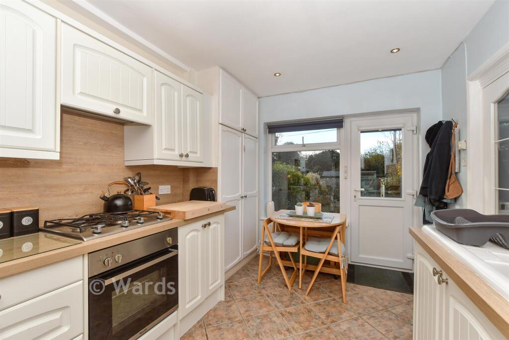 1-bed flat on Clare Road, Whitstable, Kent, £225,000