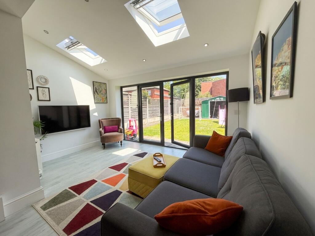 Highfield Road, Prestwich, M25 photo 4