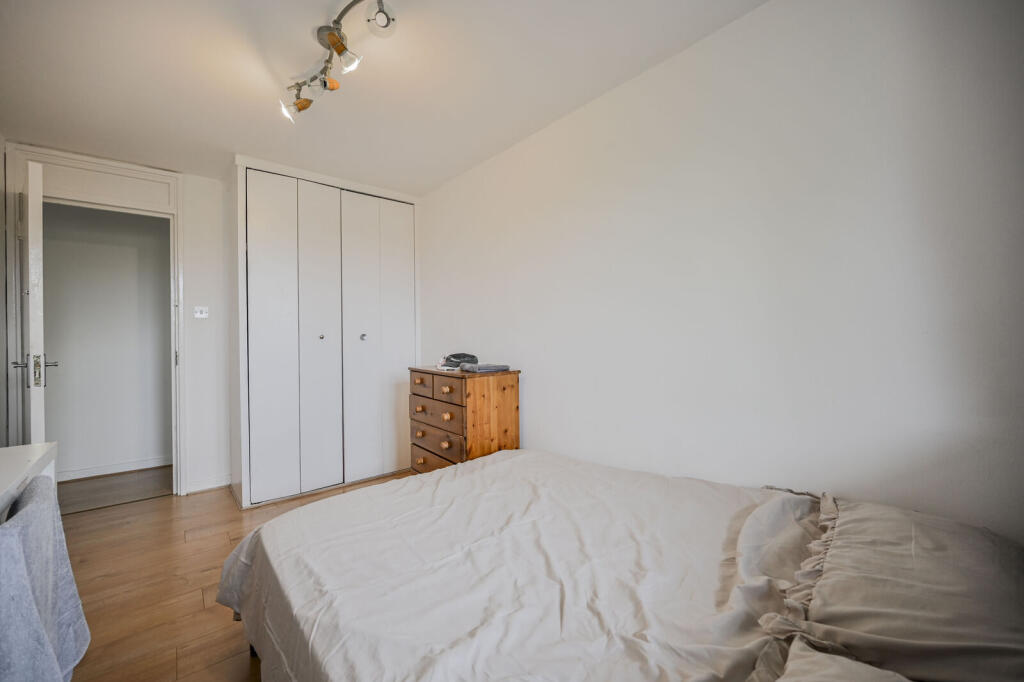 Main image of property: Old Farm Road, East Finchley, London, N2
