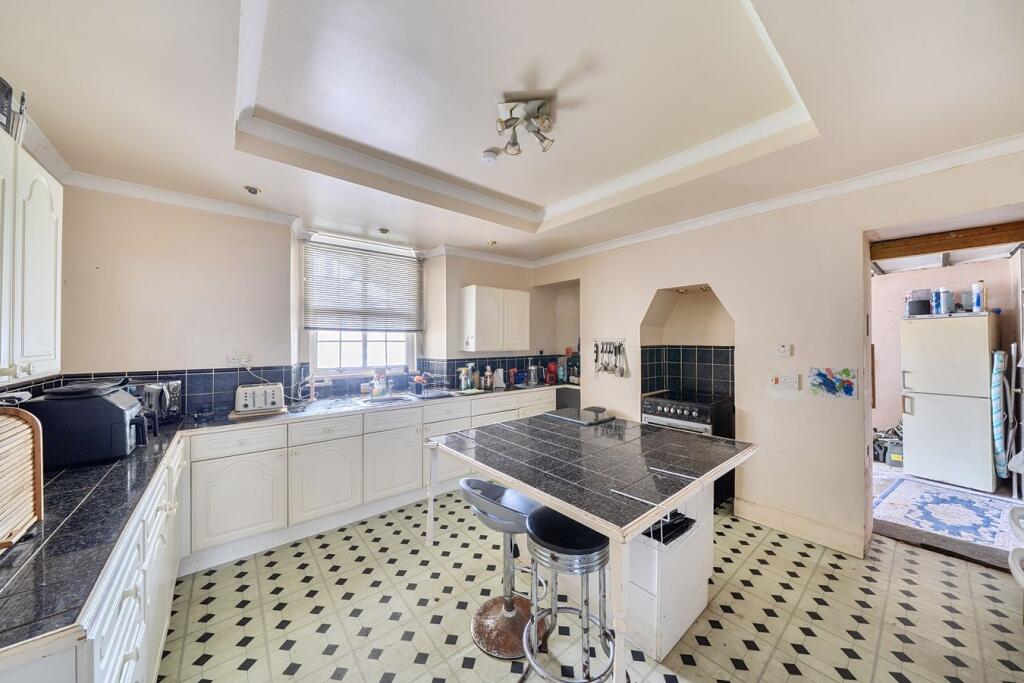 House in Shepton Mallet, Somerset - View 4