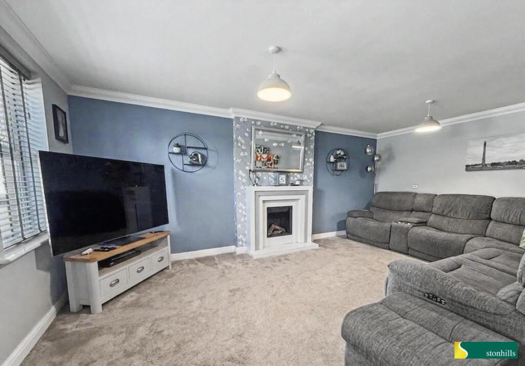 Bancroft Close, Wootton, Northampton photo 4