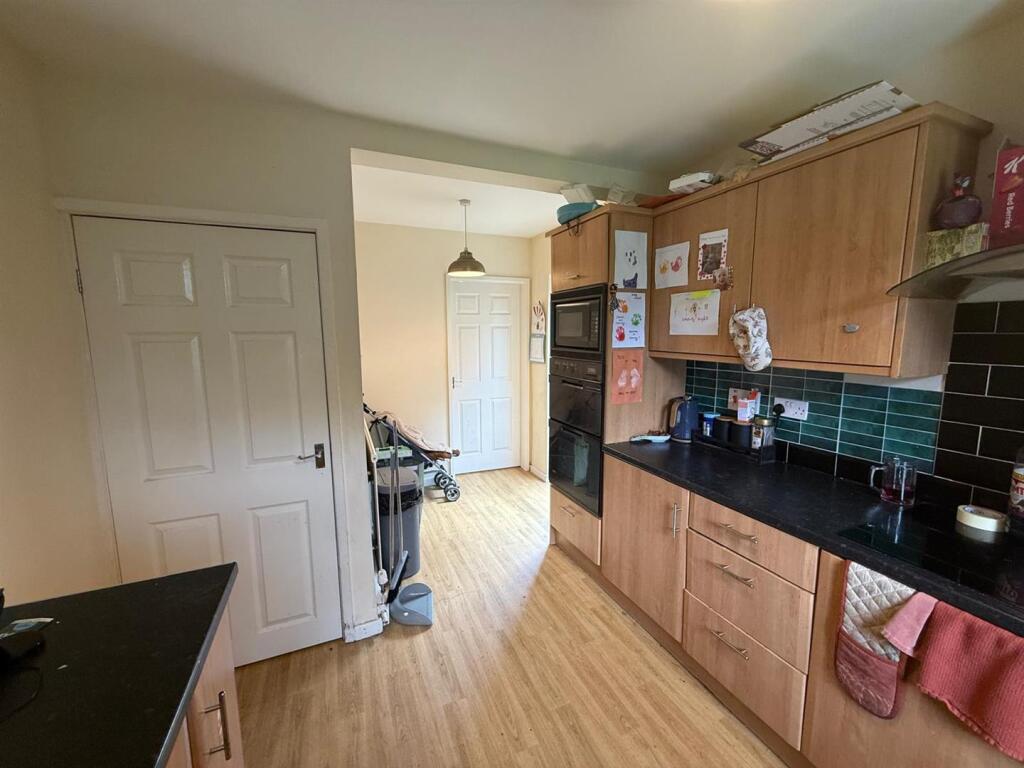Lime Grove, Walkden, M28 7FZ photo 4
