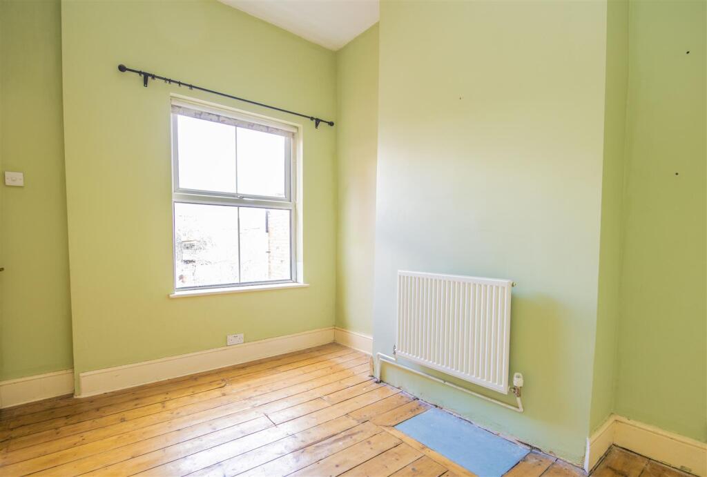 House in Northampton - More