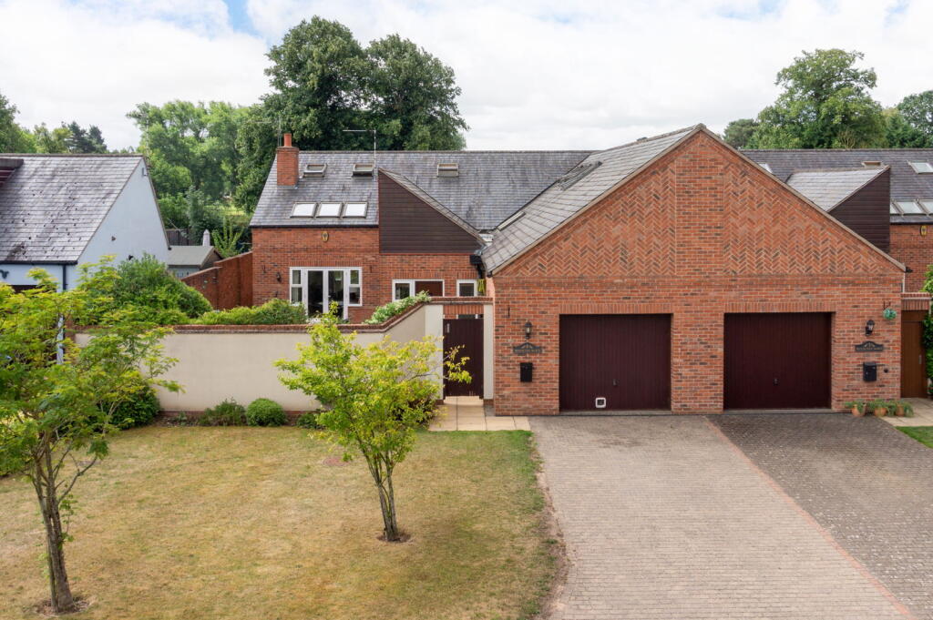 Main image of property: Chestnuts Close, Sutton Bonington