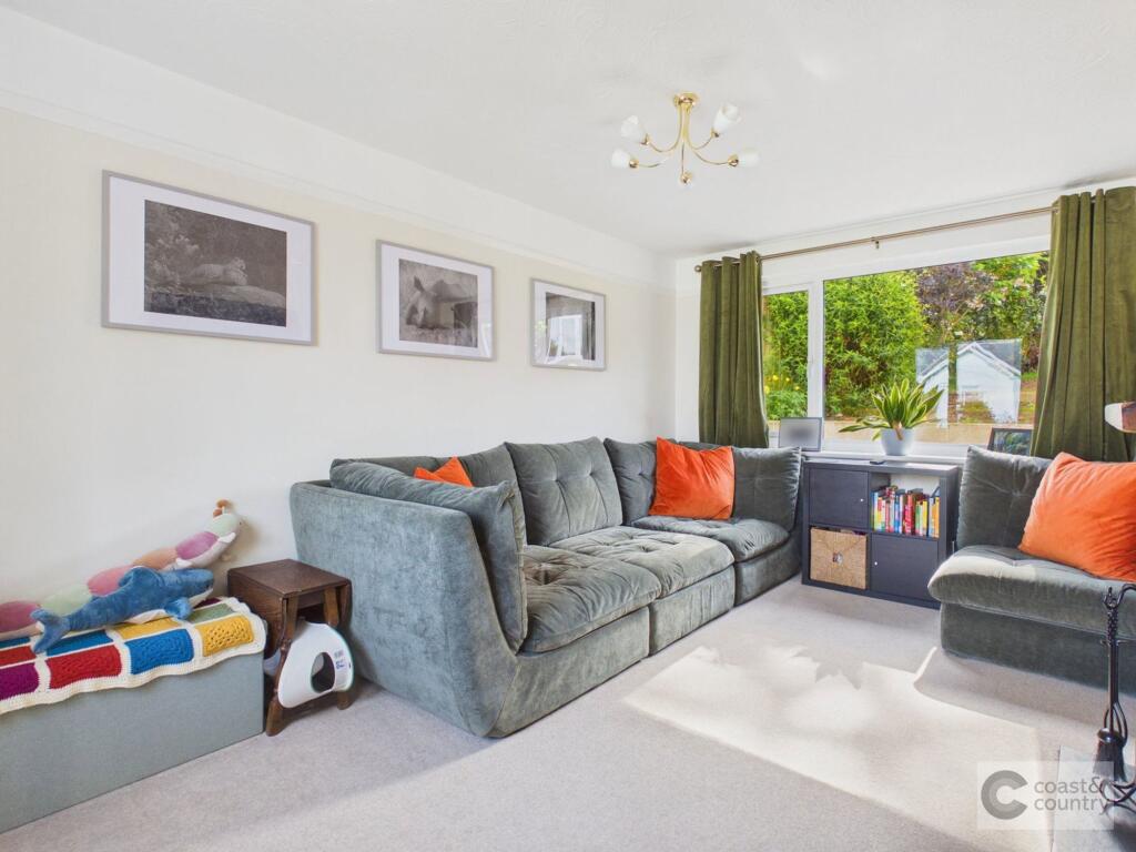 House in Torquay - More