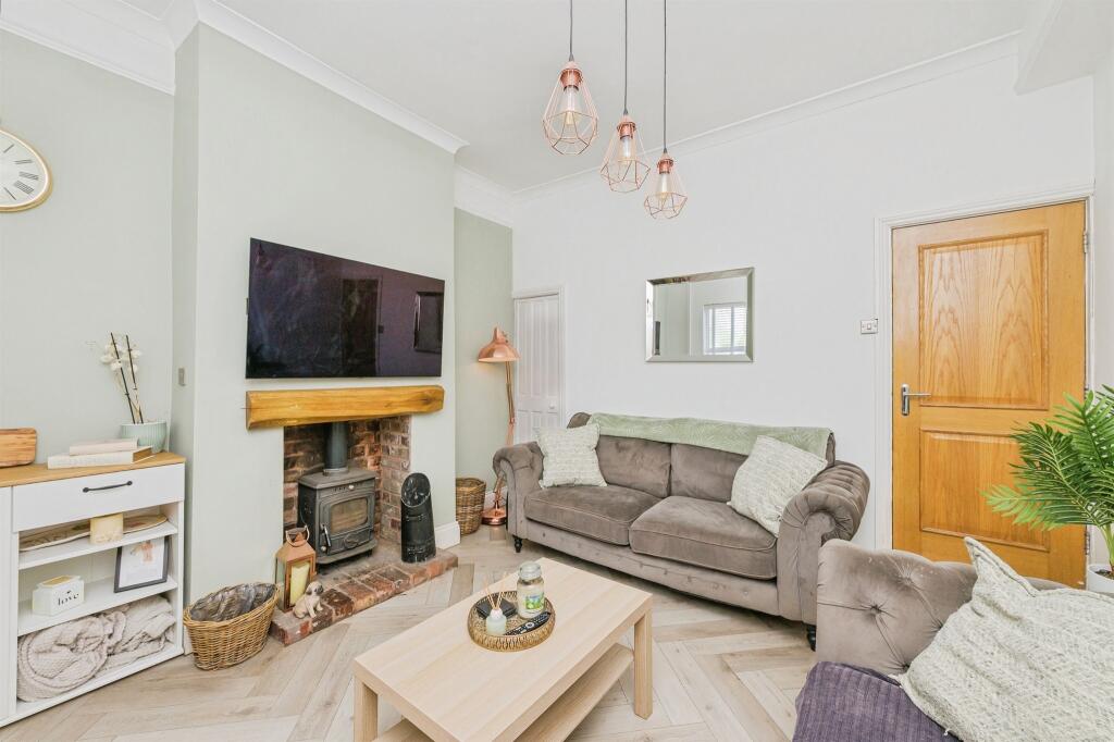 Long Street, Dordon, Tamworth photo 5
