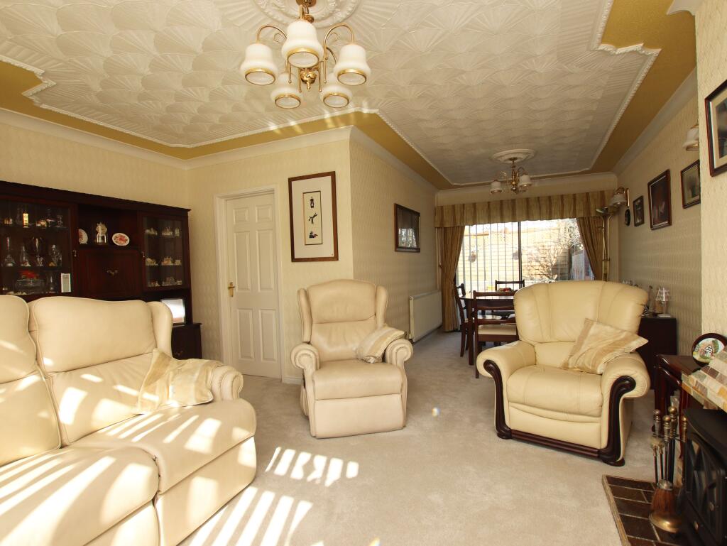 House in Beddau, Llantrisant - View 3