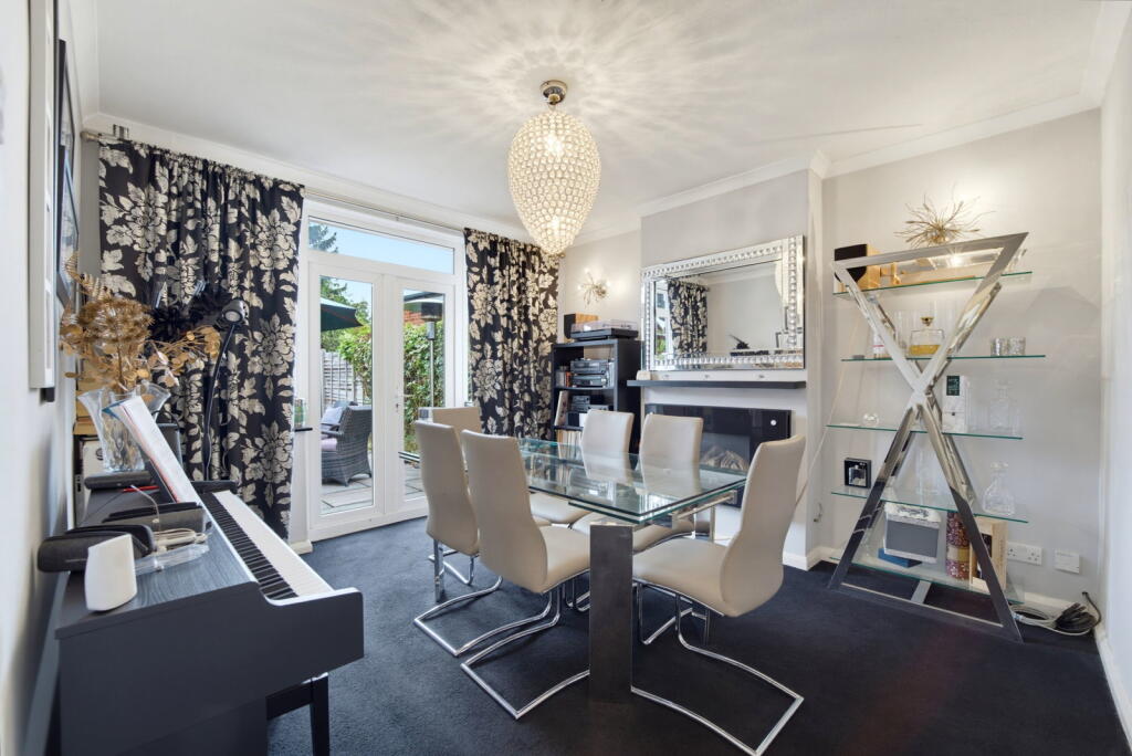 House in Spelthorne, Surrey - View 4