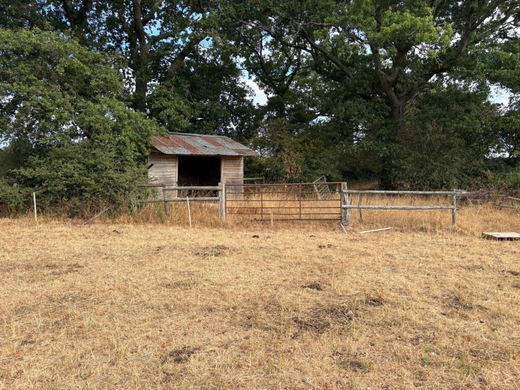House in Redhill - View 4