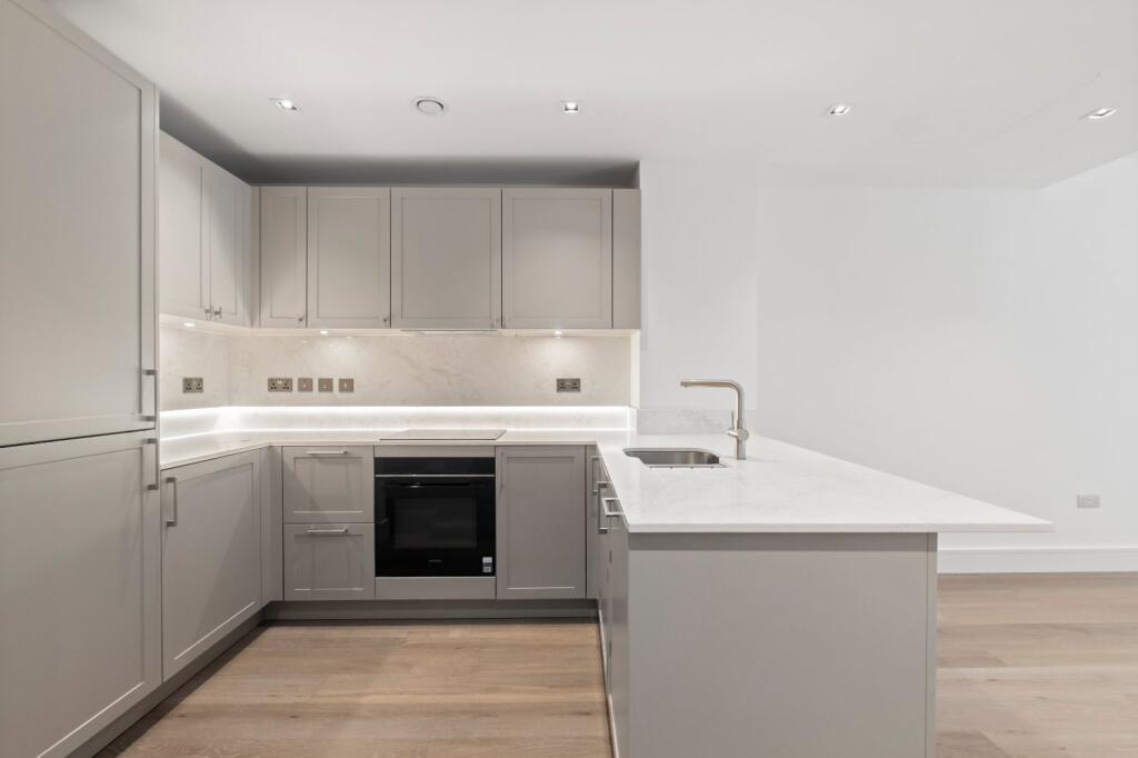 Apartment in London - View 3