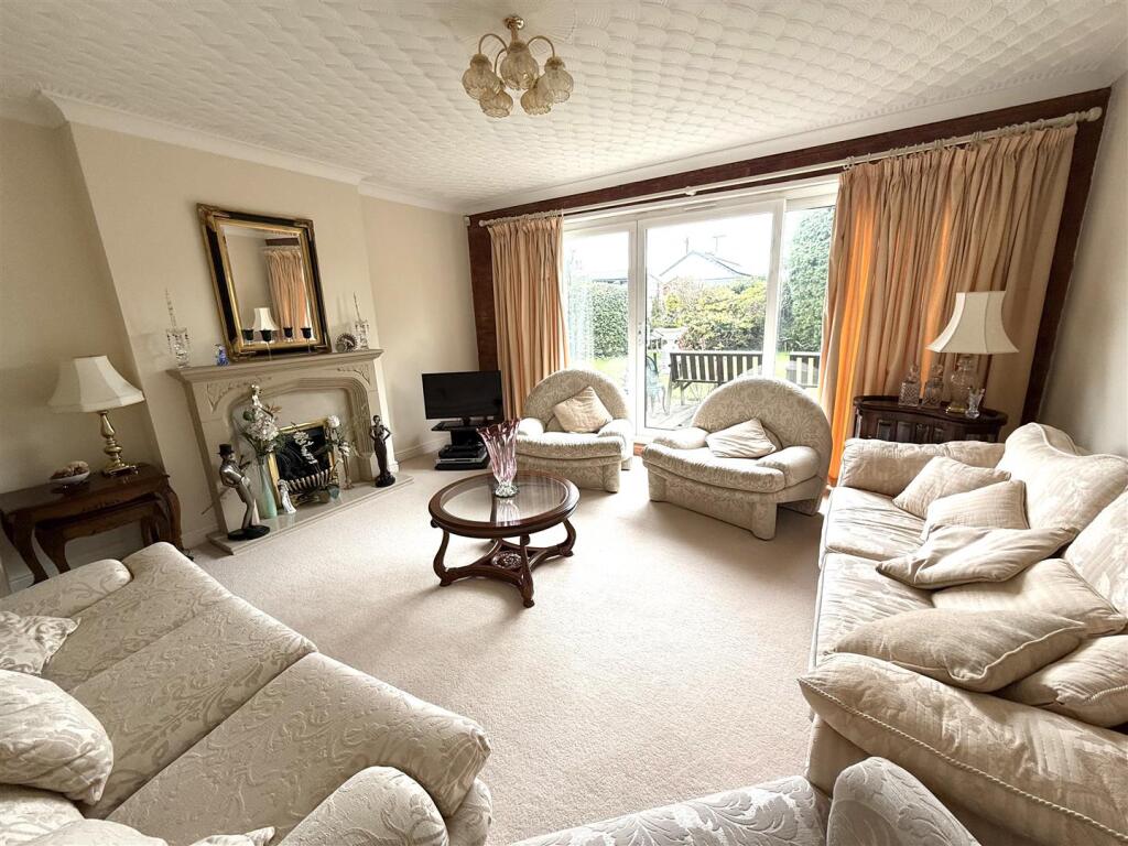 Mersey Close, Rugeley photo 3