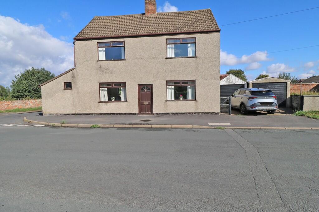 3-bed detached on Rectory Street, Epworth, £195,000