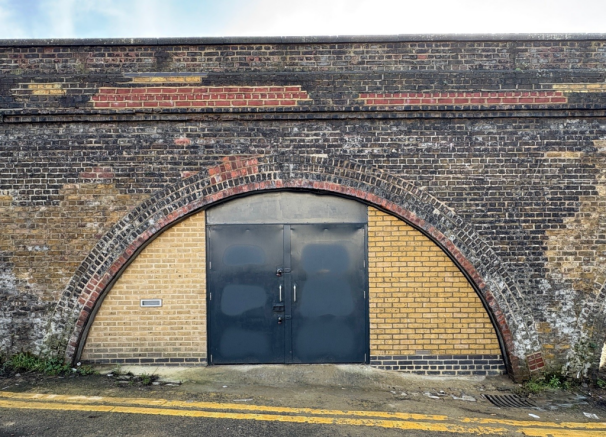 The front of an arch.