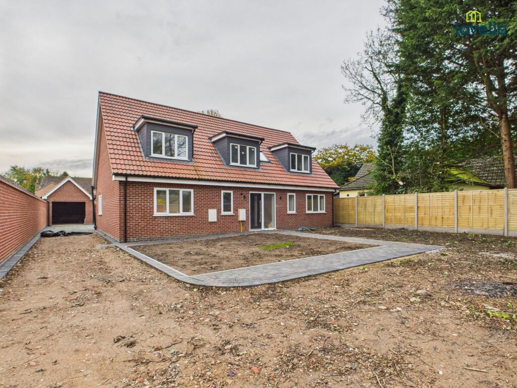 4-bed detached on Gallamore Lane, Market Rasen, LN8, £495,000