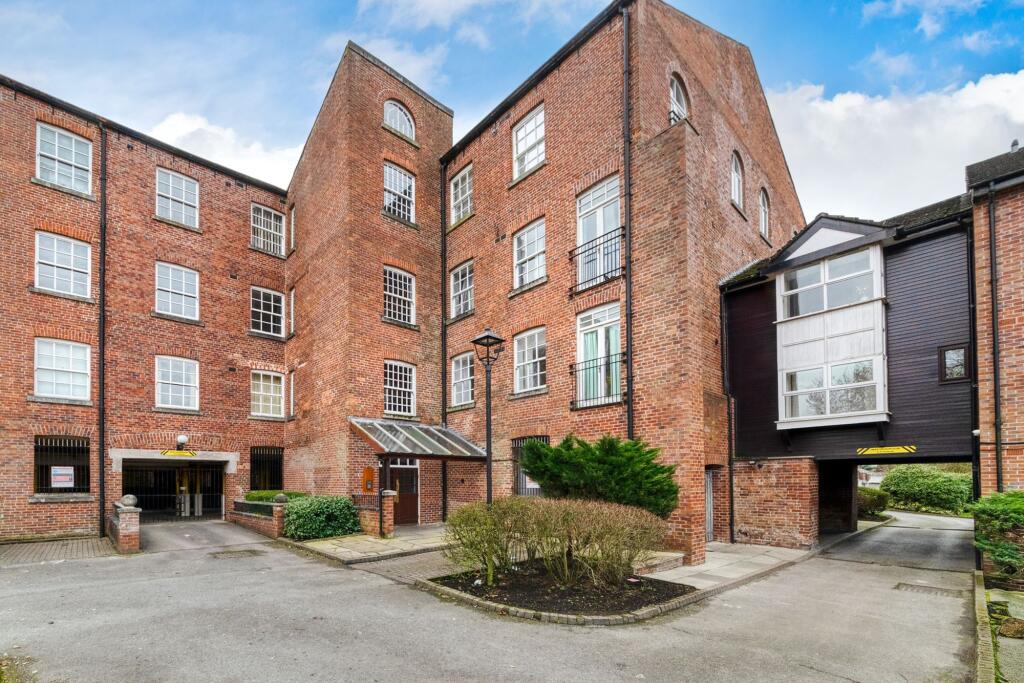 Main image of property: Springbank Court, Manor Road, Woodley