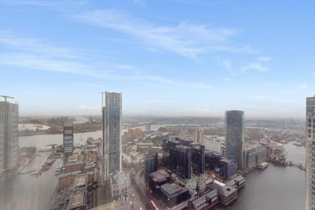 Hampton Tower, 75 Marsh Wall, London, E14 photo 3