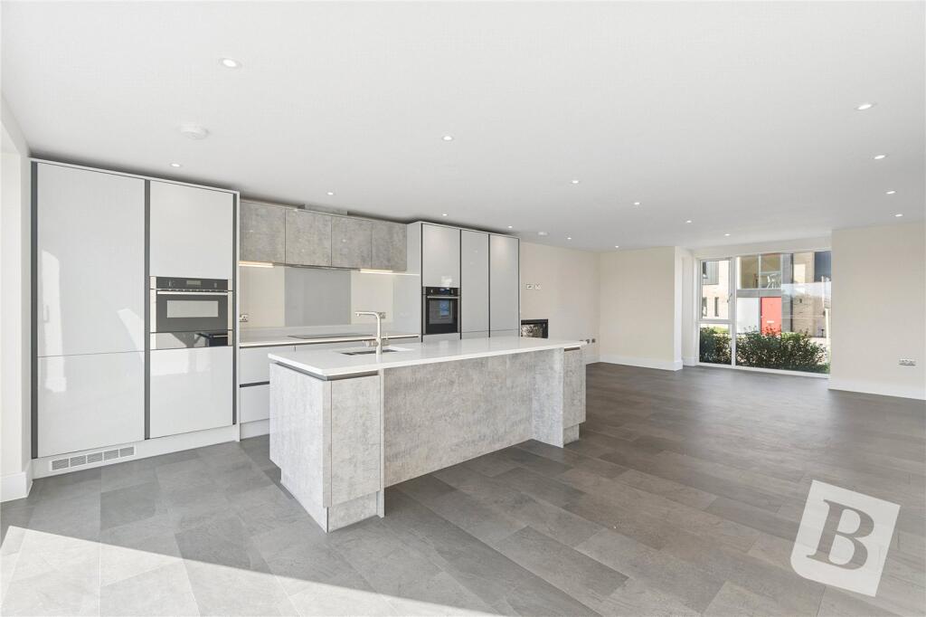 Main image of property: Woodlands Grove, Stapleford Abbotts, Romford, Essex, RM4