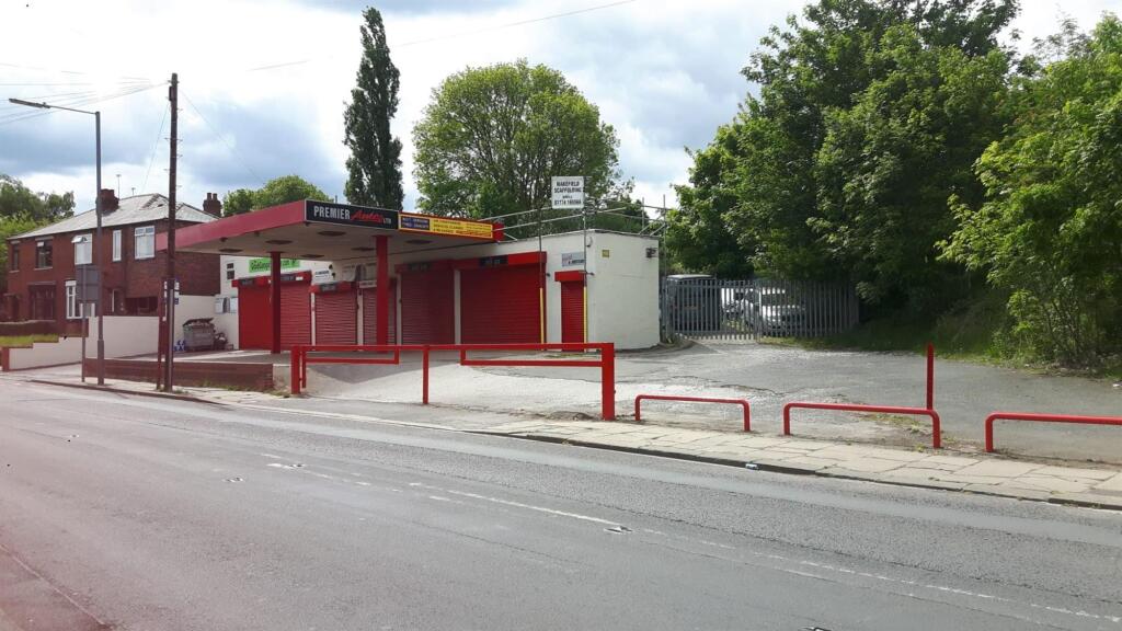 Main image of property: Overthorpe Road, Dewsbury, WF12