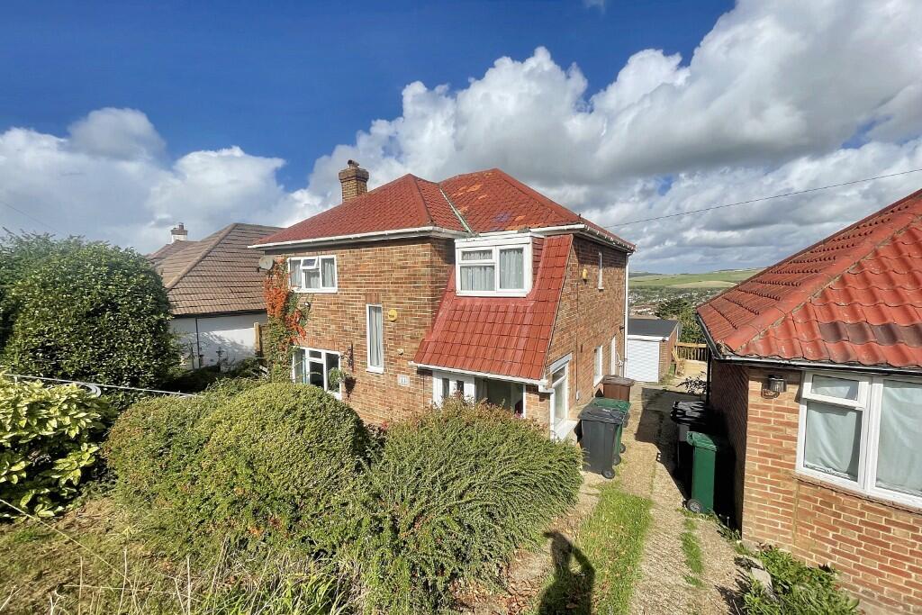 3-bed detached on Lyminster Avenue, Brighton, East Sussex, BN1, £600,000