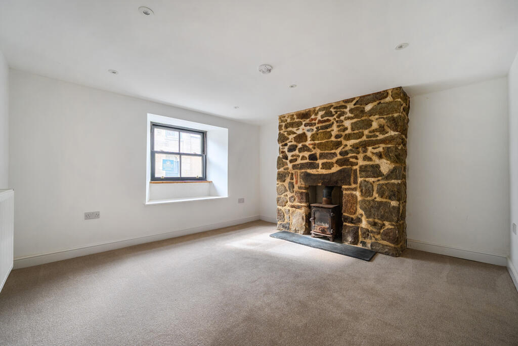 House in Truro - View 3