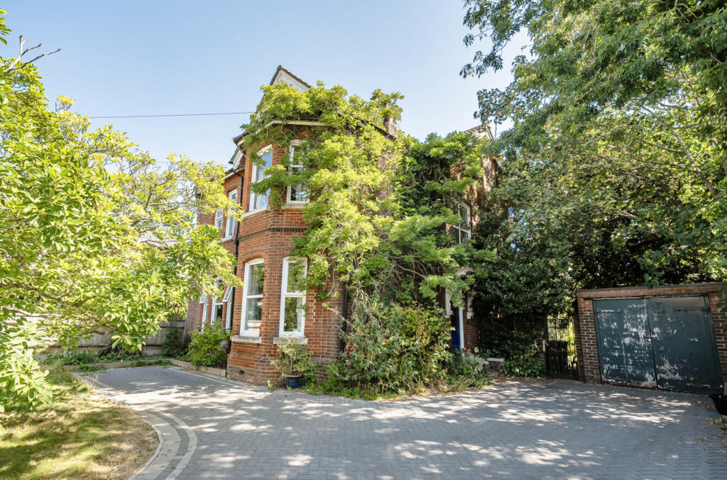 House in Southampton, Bedford Place, Hill