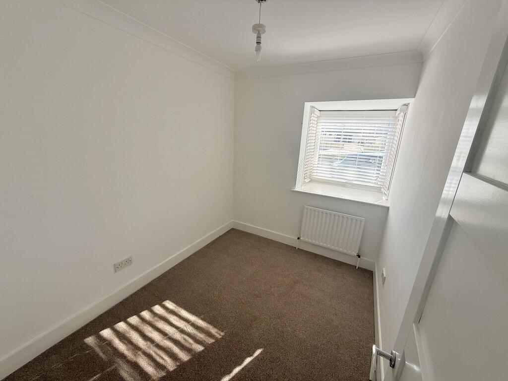 Apartment in Poole, Hillbourne, Broadstone - More