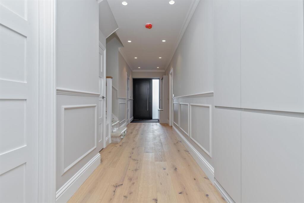Additional image 10 of Batchwood Drive, St. Albans